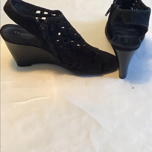 Franco Sarto Suede Vintage Black Wedge 7 New 3.5” - Picture 4 of 7